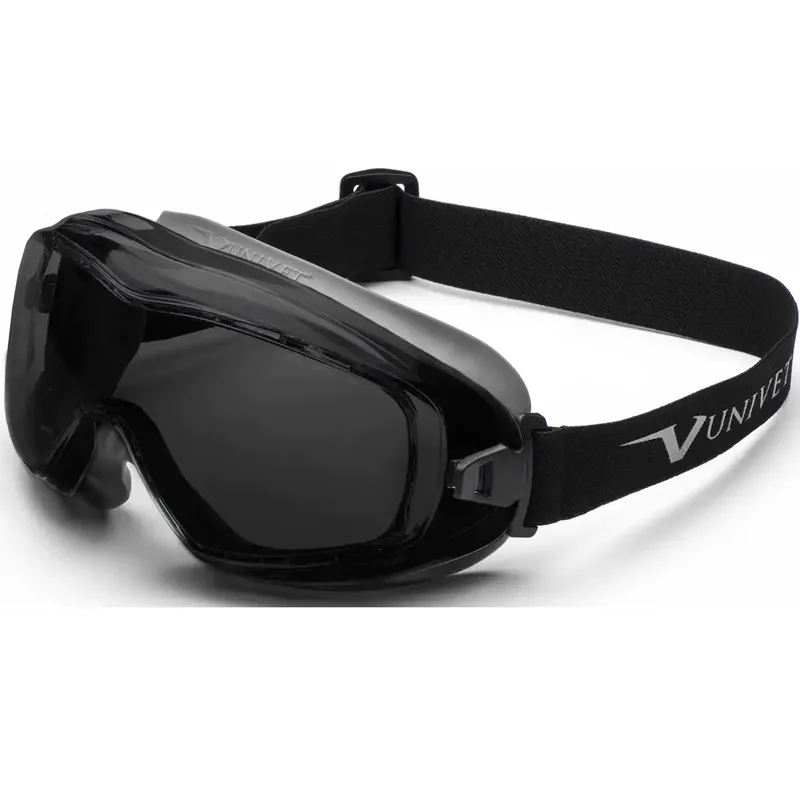 imagem do produto Óculos Ampla Visão Univet 620 UP Lente Cinza 620U.02.10.02 Luz Intensa L2.5 UV380 Vanguard PLUS CA 37.022 - Proteção D3 - ISO 16321